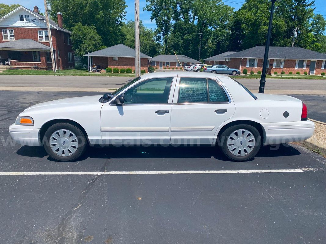 2011 Ford Crown Victoria