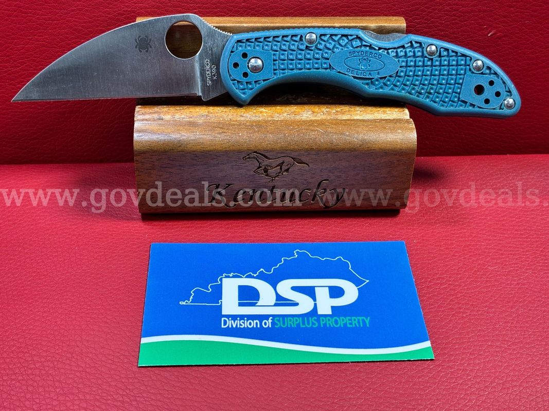 Spyderco Delica 4 K390 Knife/PRE-OWNED/DS18584/99097/TSA