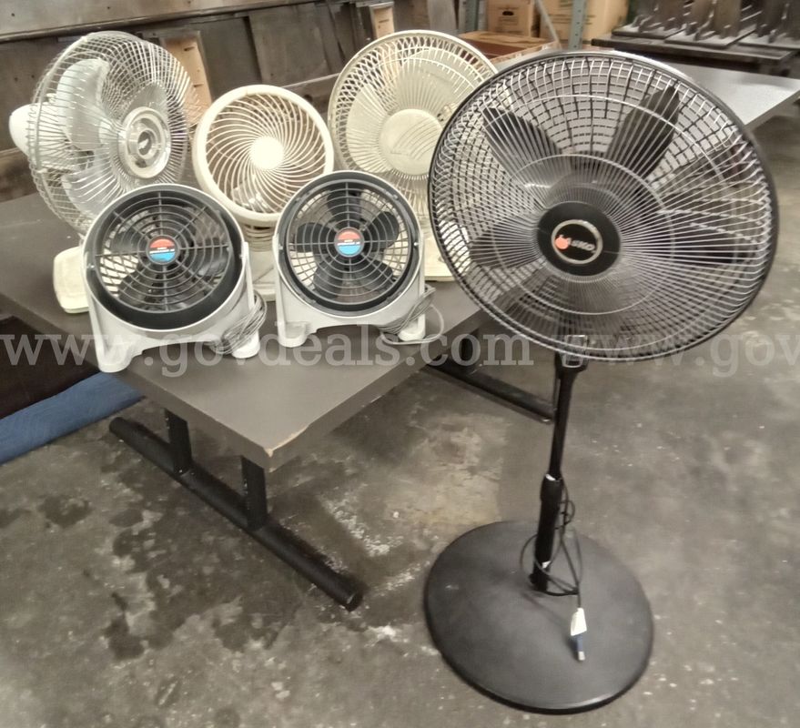 Assorted Lot of Desktop and Floor Fans/PRE-OWNED/DS18614/99224/DSP