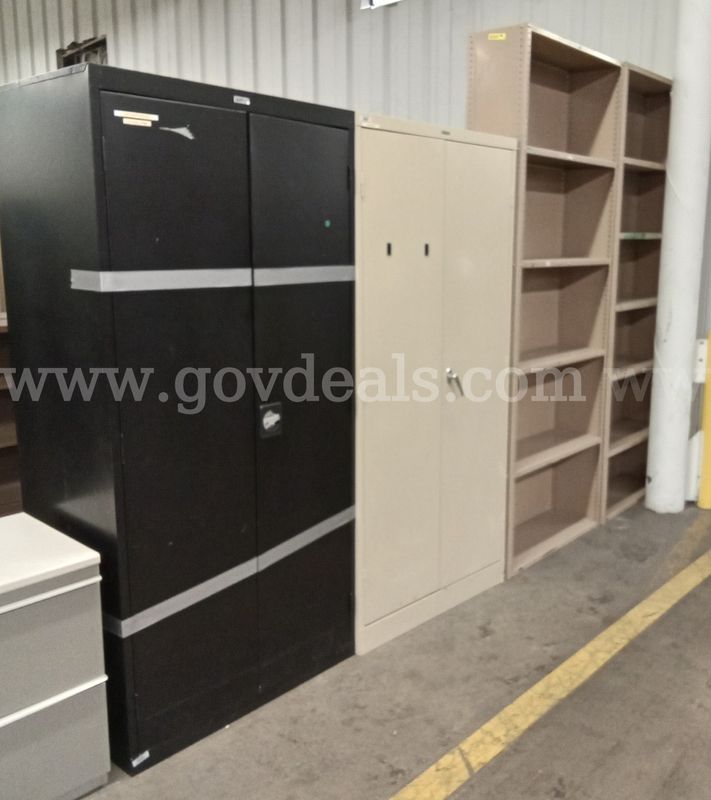 4 Tall Metal Shelving Units/PRE-OWNED/DS18633/99277/DSP