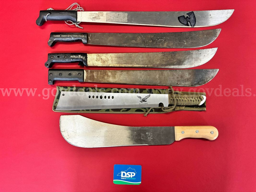 5 Various Machetes/PRE-OWNED/DS18653/99330/TSA