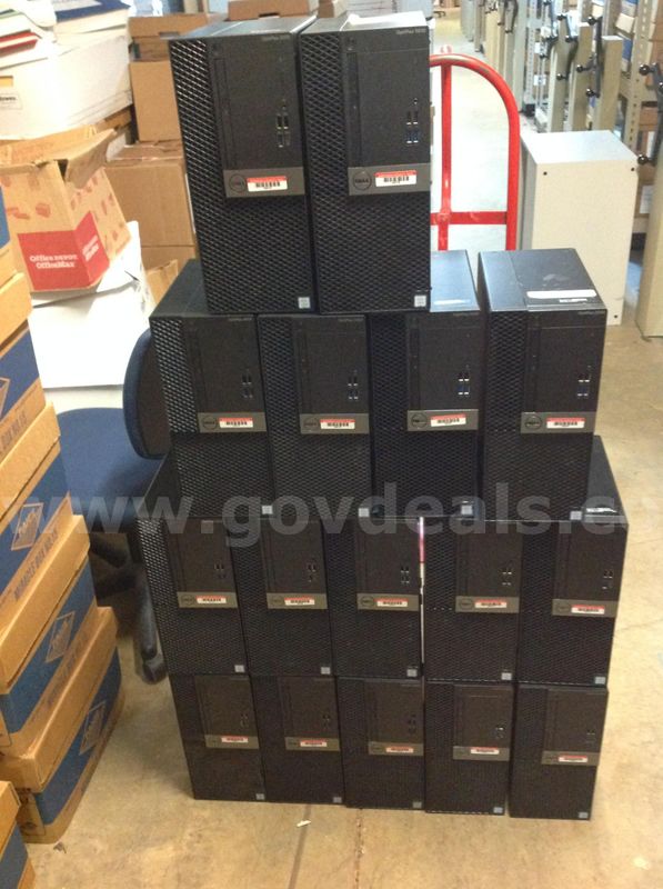 Lot of 16 - Dell Computers