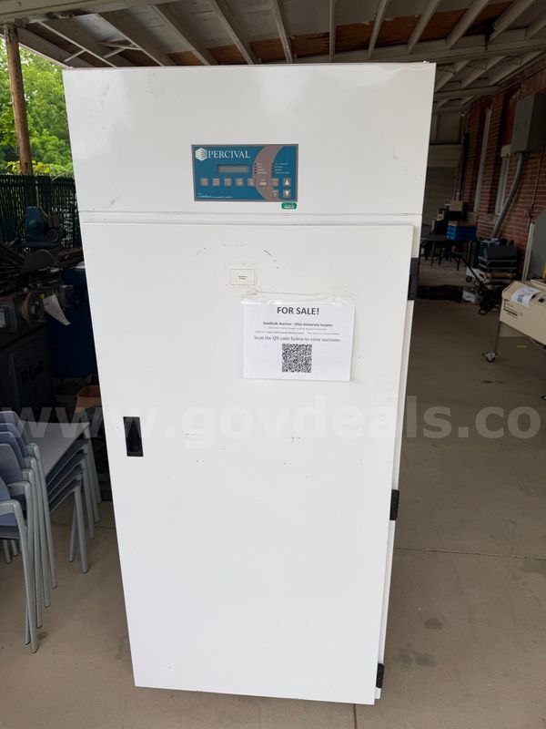 Percival Scientific I-36VL Laboratory Environmental Chamber Refrigerated Incubator