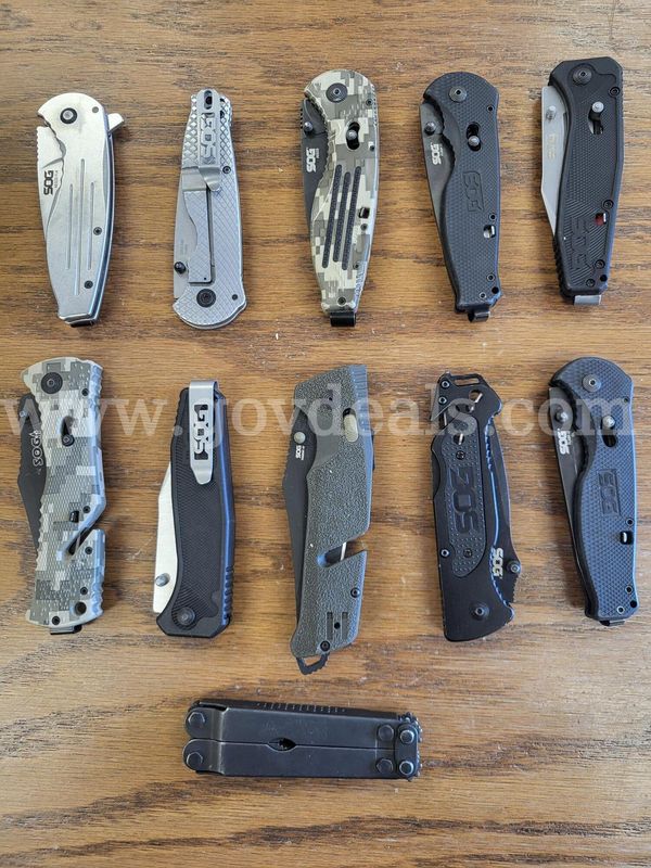 Assortment of SOG knives/Multitools