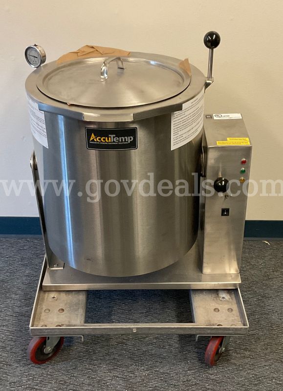 AccuTemp ALTEH-10 10-Gallon Electric Tilting Steam Kettle – UNUSED