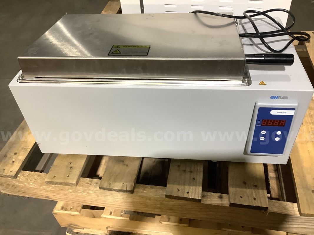 (1) Used water bath by Onilab