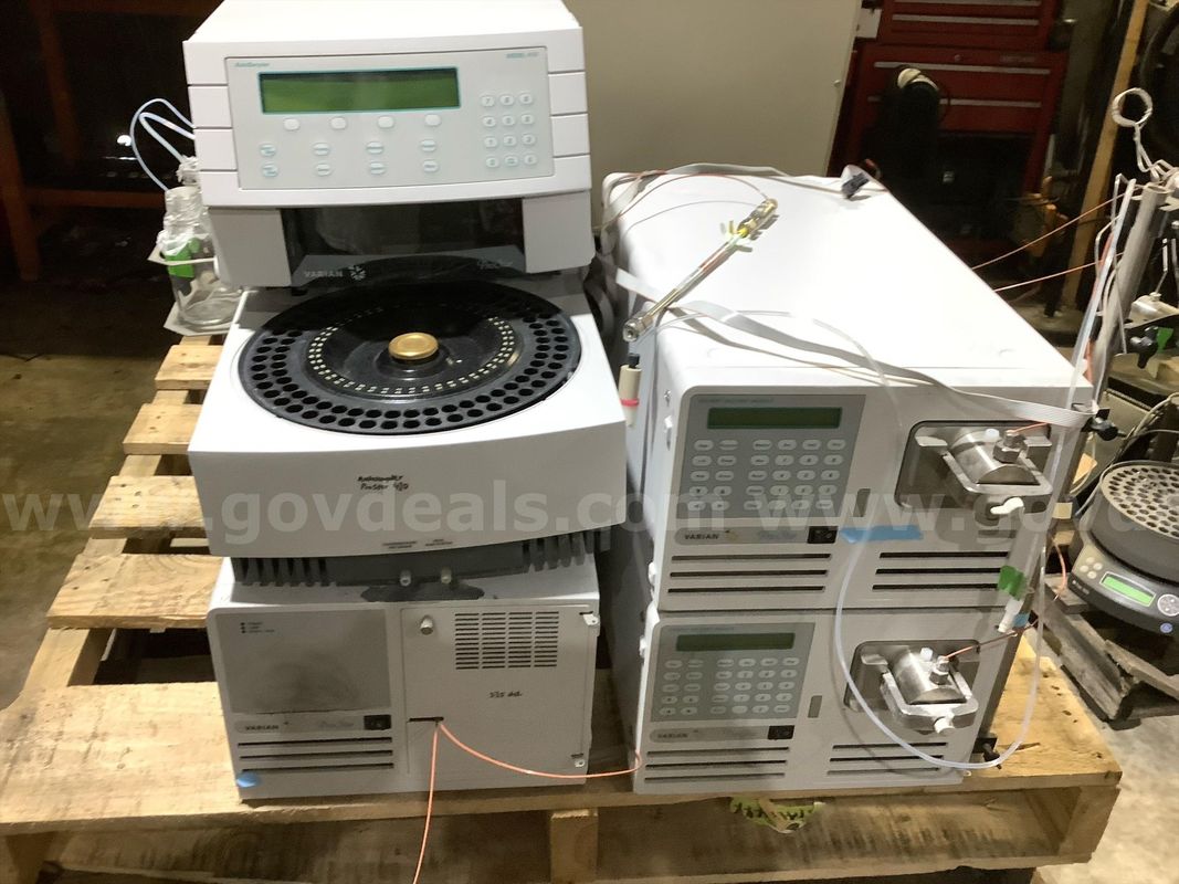 (1) Used Auto Sampler