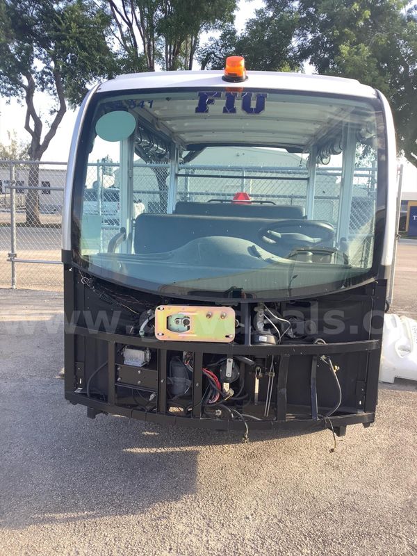 (1) Used / Non-functional Golf cart, for parts and service. #E-541