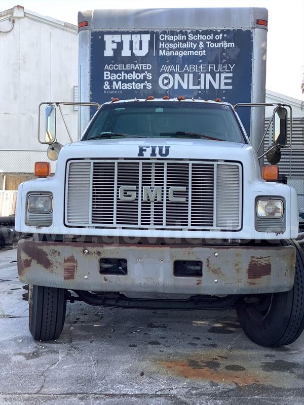 2001 GMC C7H042 Vehicle #6501