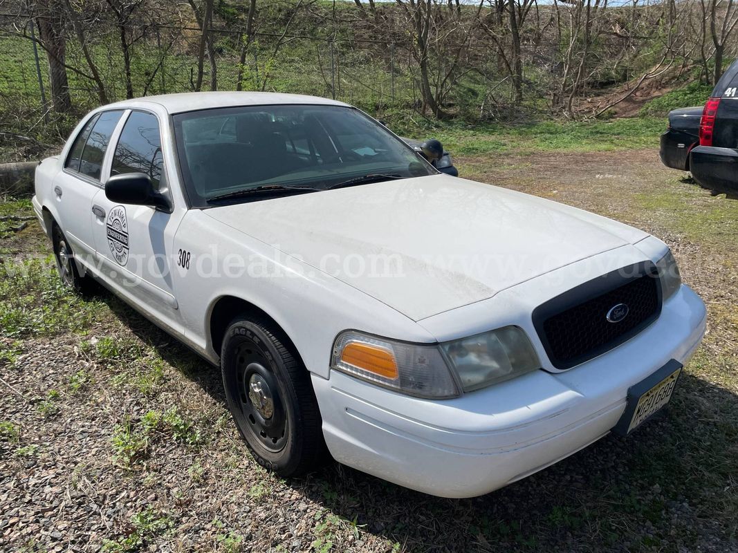 2005 Ford Crown Victoria