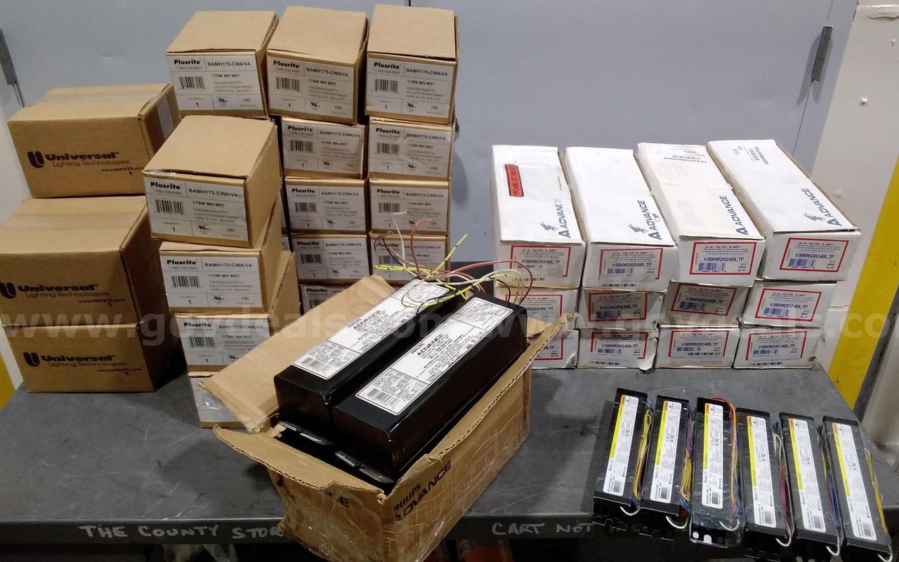 Lot of ballast / transformer lot. New unused