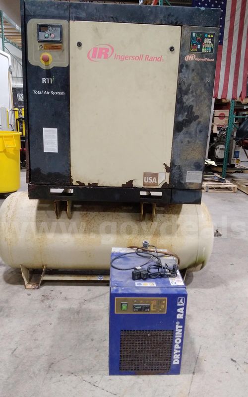 Lot of air compressor and accessories