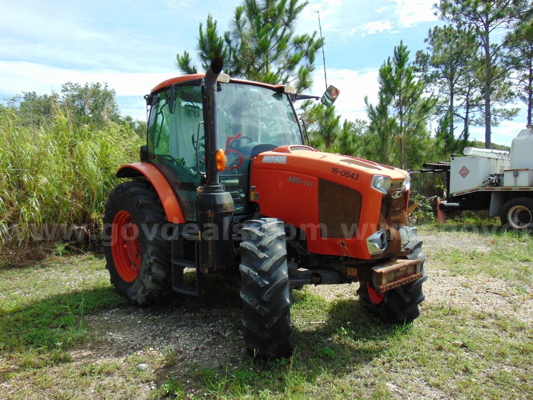 160643/ 2020 Kubota tractor, Model: M6-11DTC-F. Pros 26-14 #5