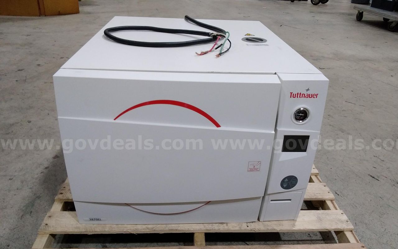 Tuttnauer steam sterilizer 3870EL