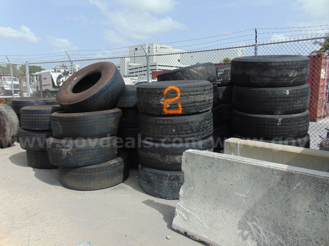 Lot of 50 plus Michelin Tires size 445/65R22.5. MIA 26-10 #2