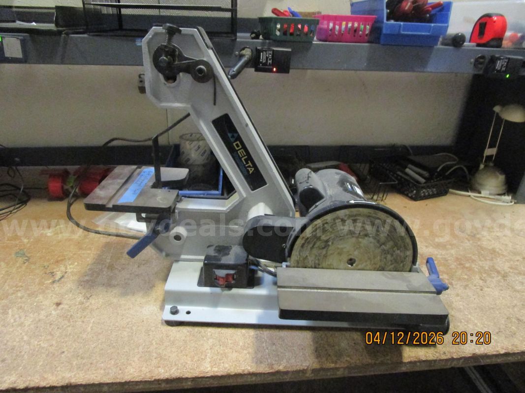 Delta 1' Belt/8' Disc Sander Works (Belt Alignment Can't Corrected)