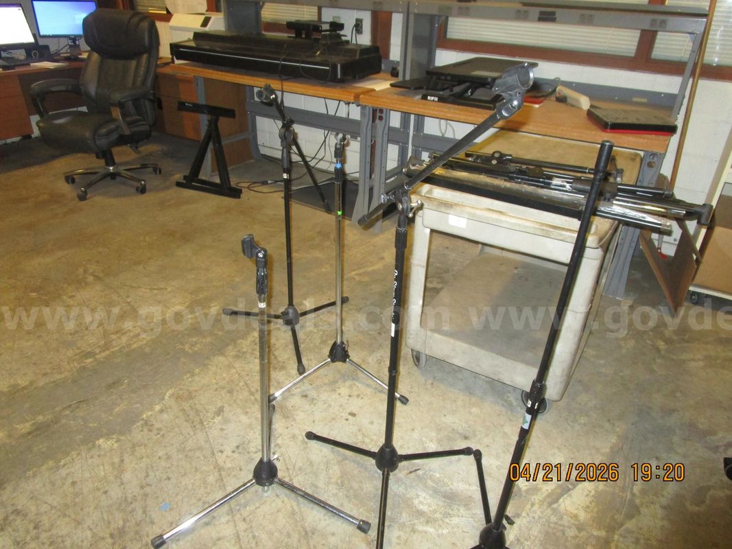 Microphone  Stand  Assemble & Unassembled