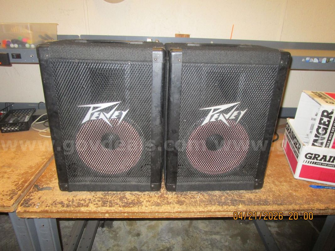 Peavey Speakers & Peavey Mixer