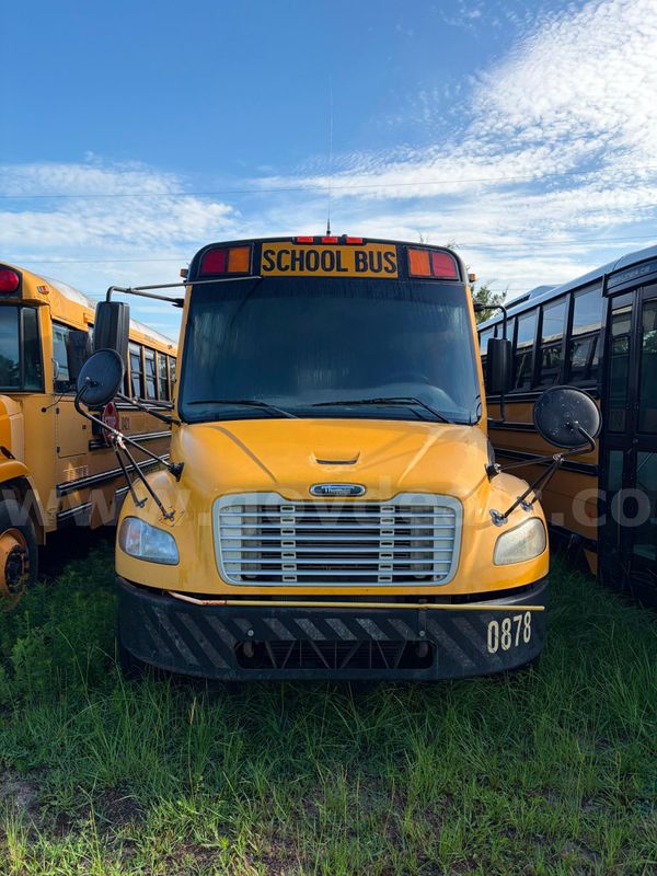 2009 Freightliner B2 Bus Chassis