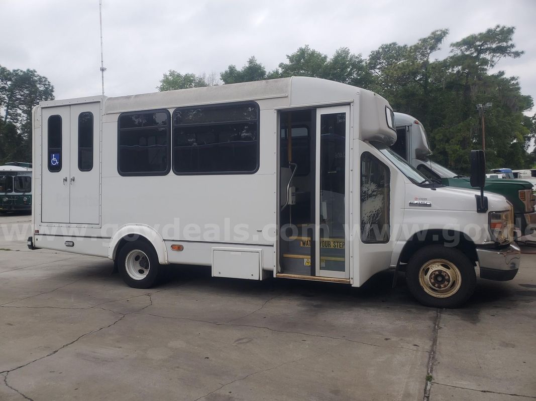 2017 Ford Econoline