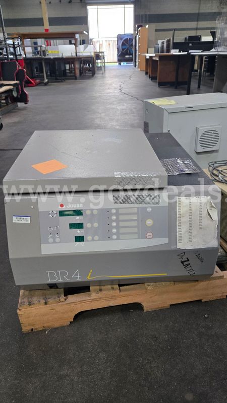 Refrigerated Centrifuge
