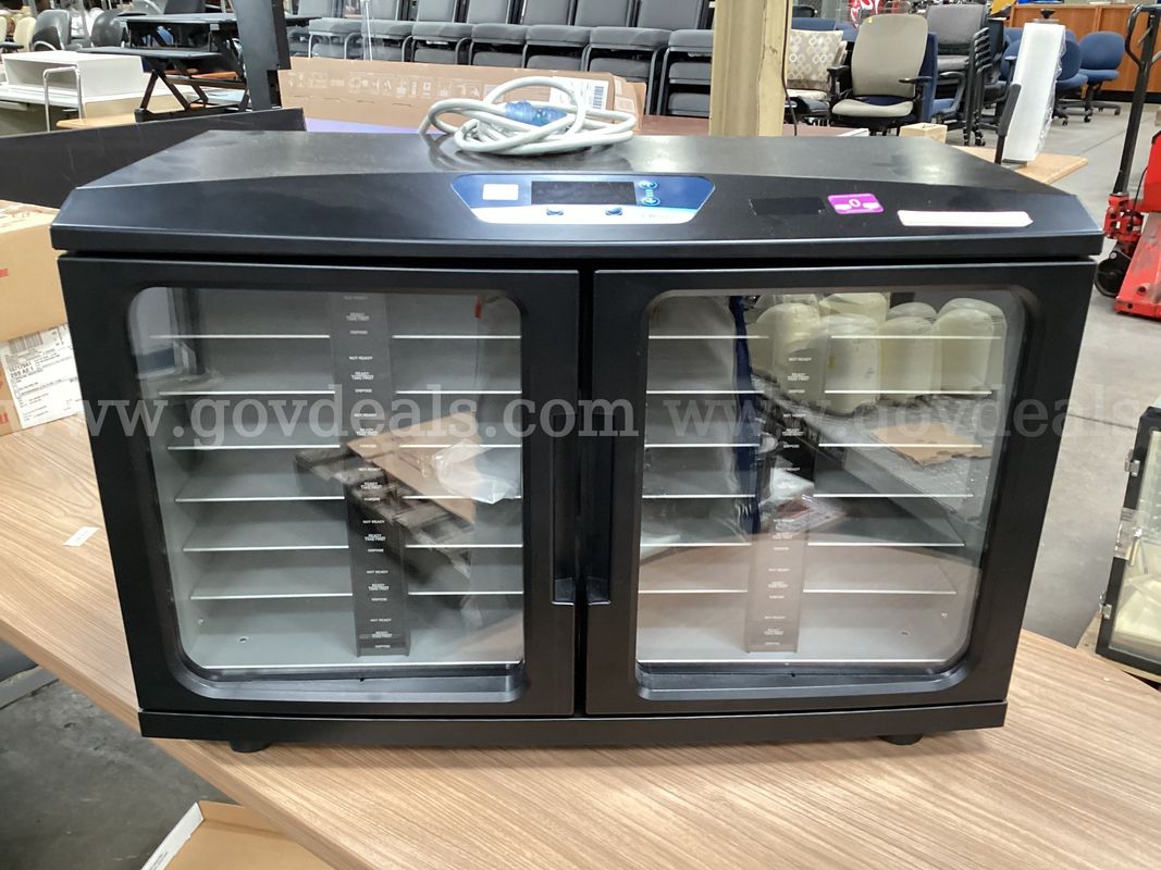 Sage Fluid Warming Cabinet.