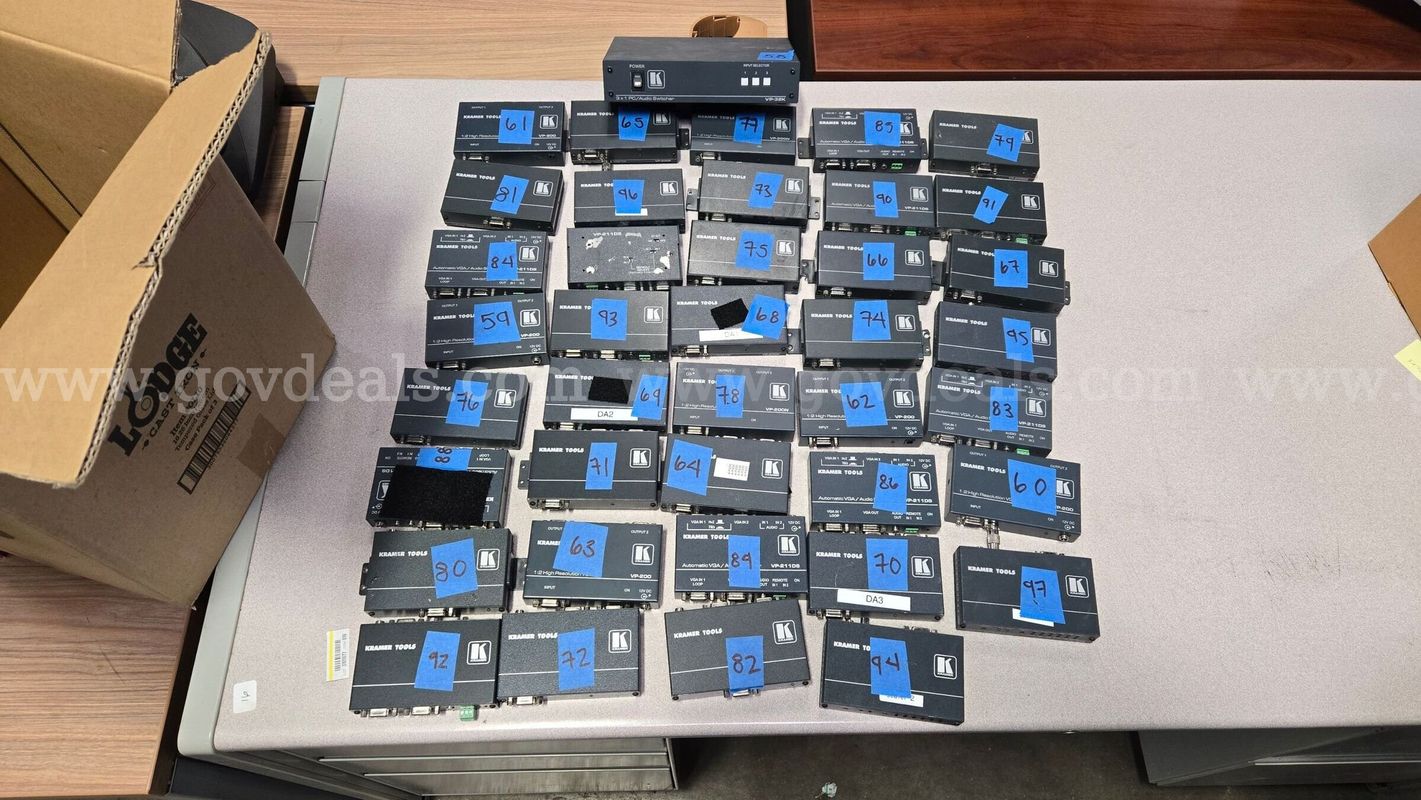 40 - VGA Distribution Amplifiers