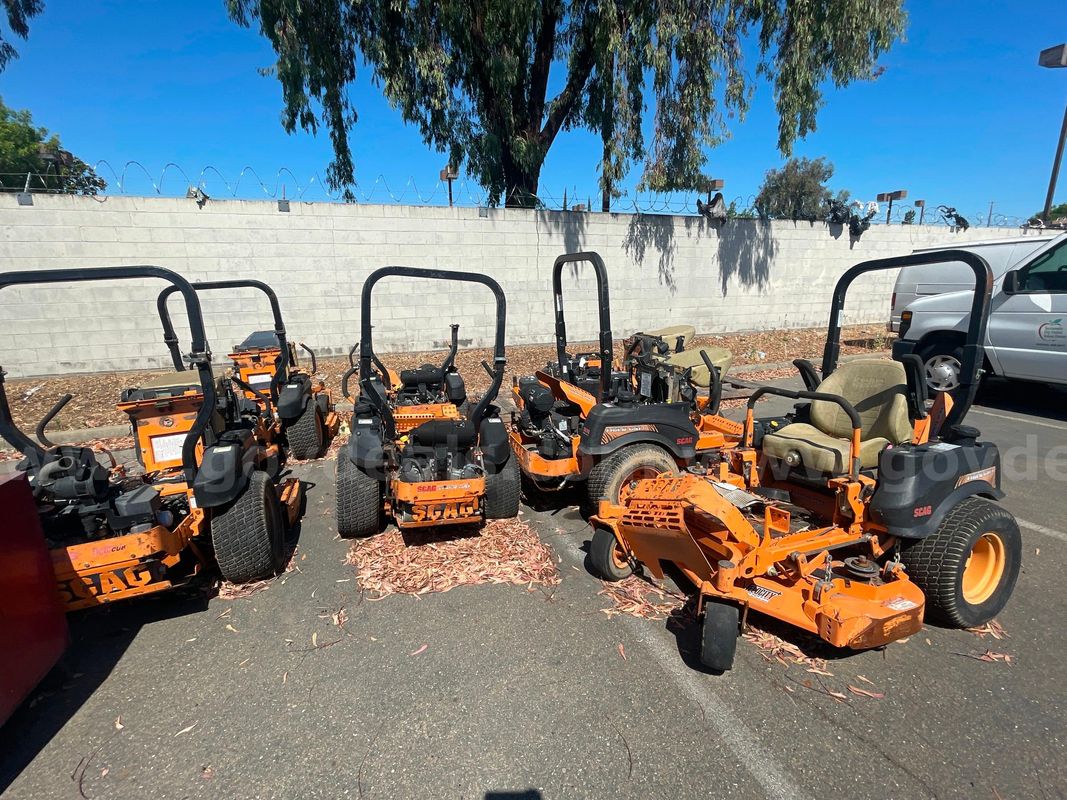 Lot of Riding Mowers