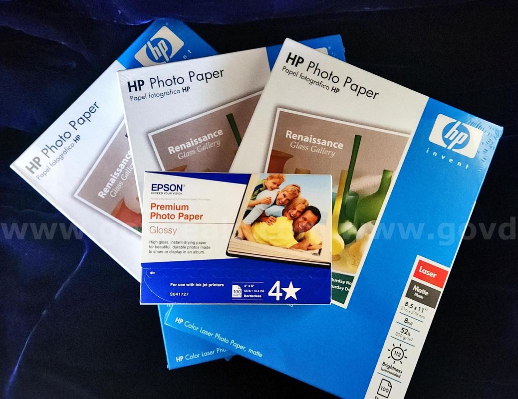 NEW IN BOX (300) 8.5x11, (100) 4x6 Photo paper