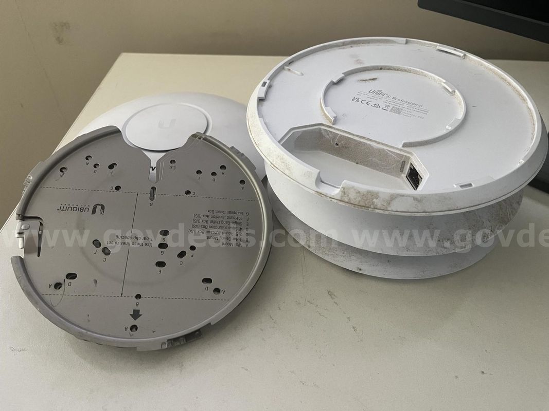 Lot of (4) Access Points