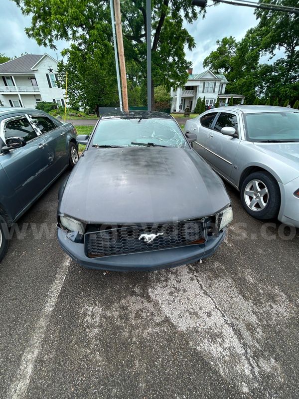2005 Ford Mustang