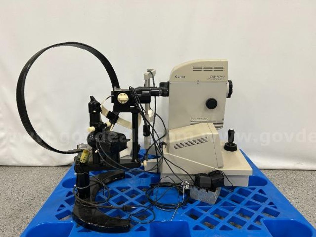 Canon & Zeiss Opthalmic Exam Units