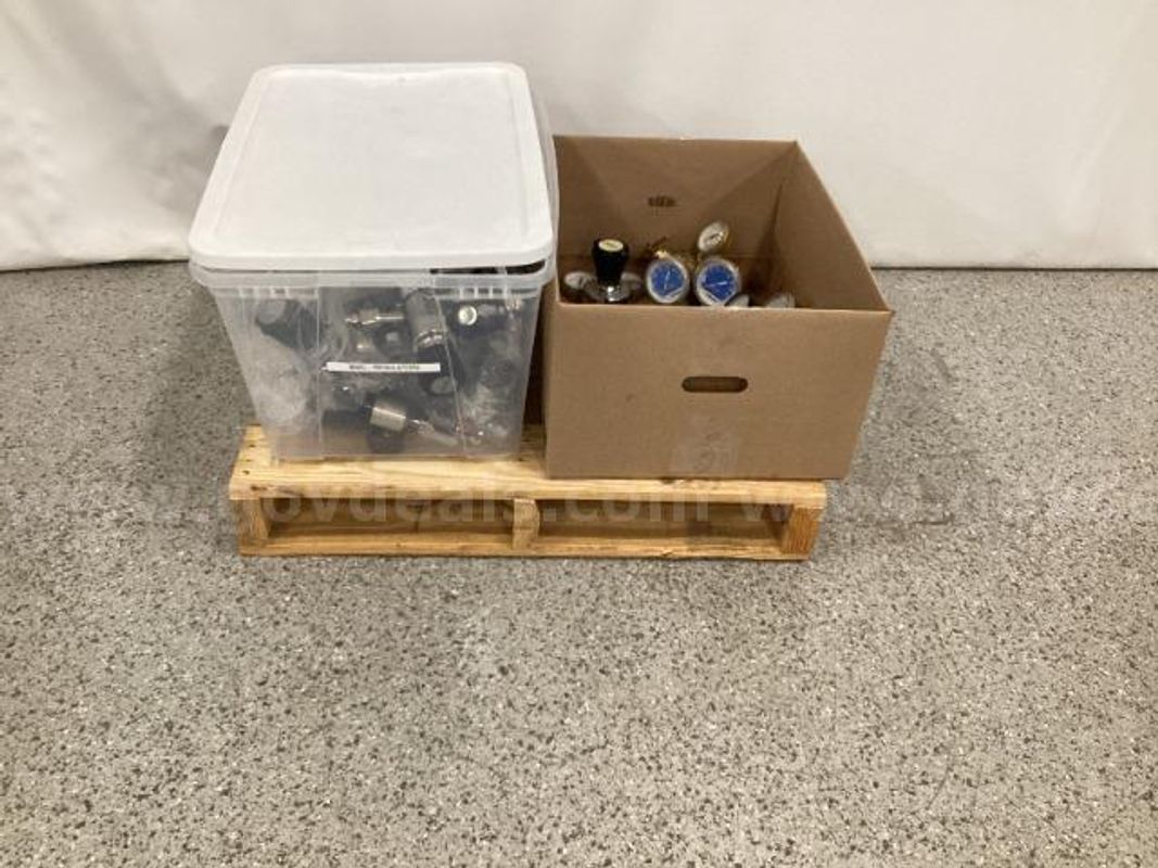 Lot of Miscellaneous Regulators