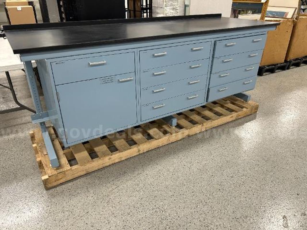 Fisher Hamilton Lab Bench