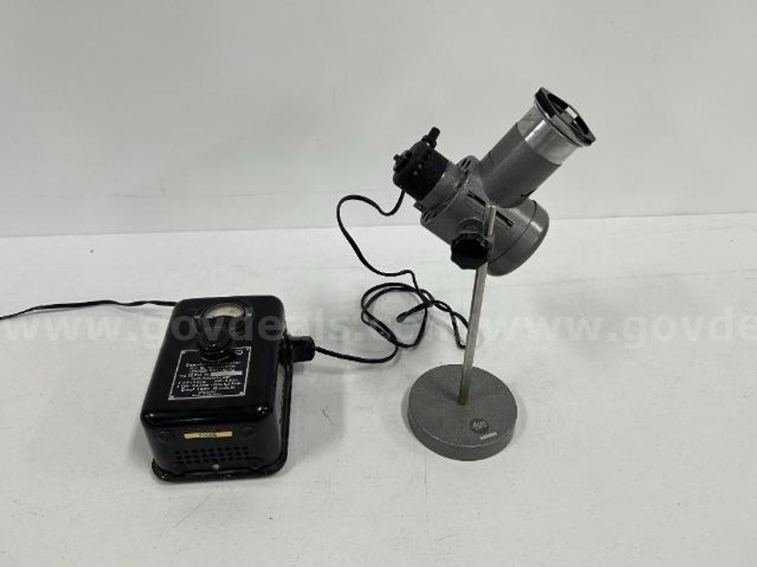 Vintage Leitz Wetzlar Transformer & Slide Viewer