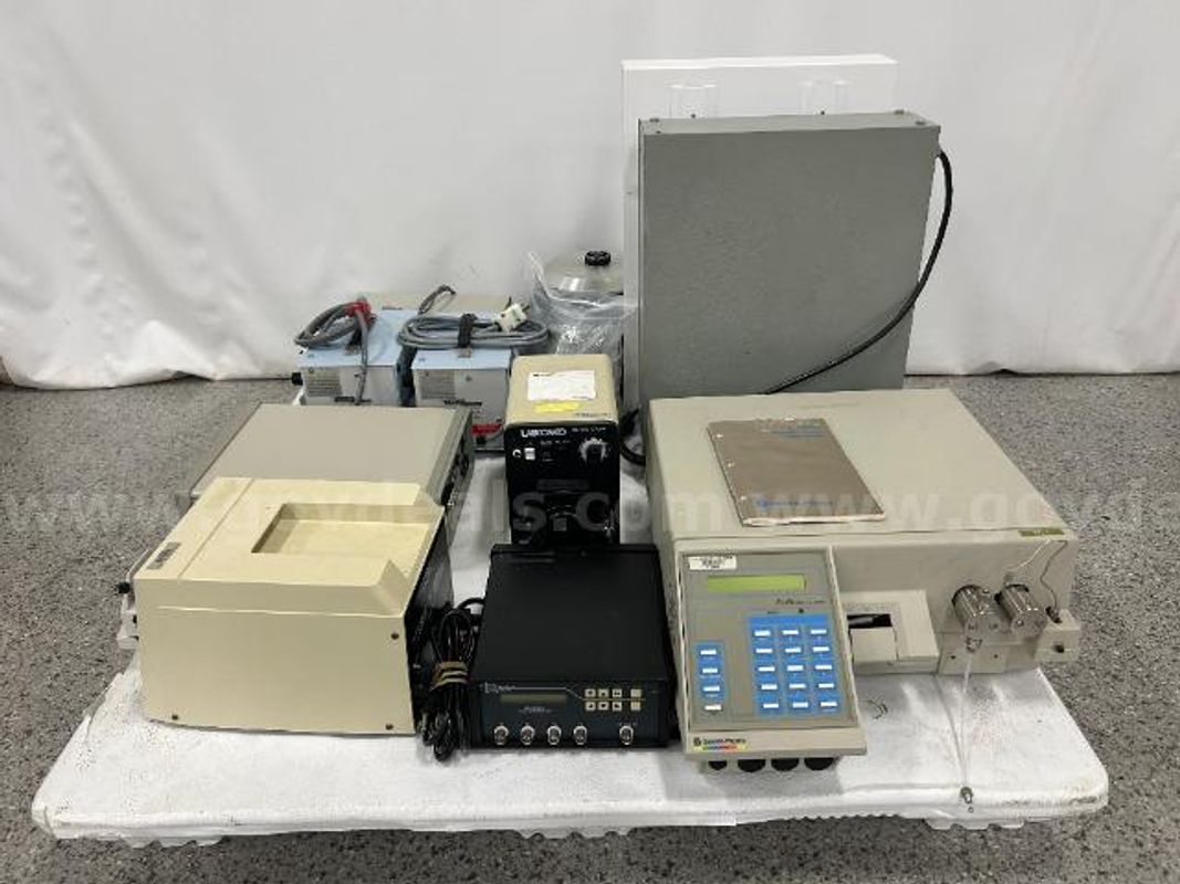 Lot of Miscellaneous Laboratory Equipment
