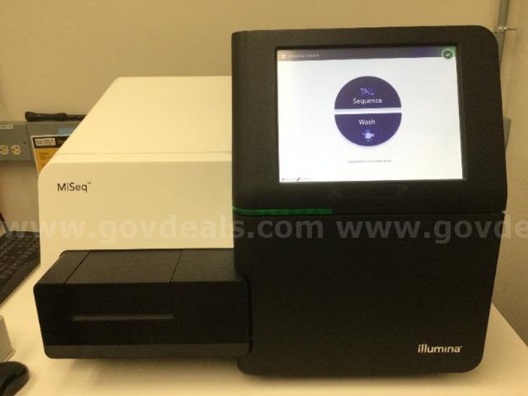illumina MiSeq SY-410-1003 Benchtop Sequencing System