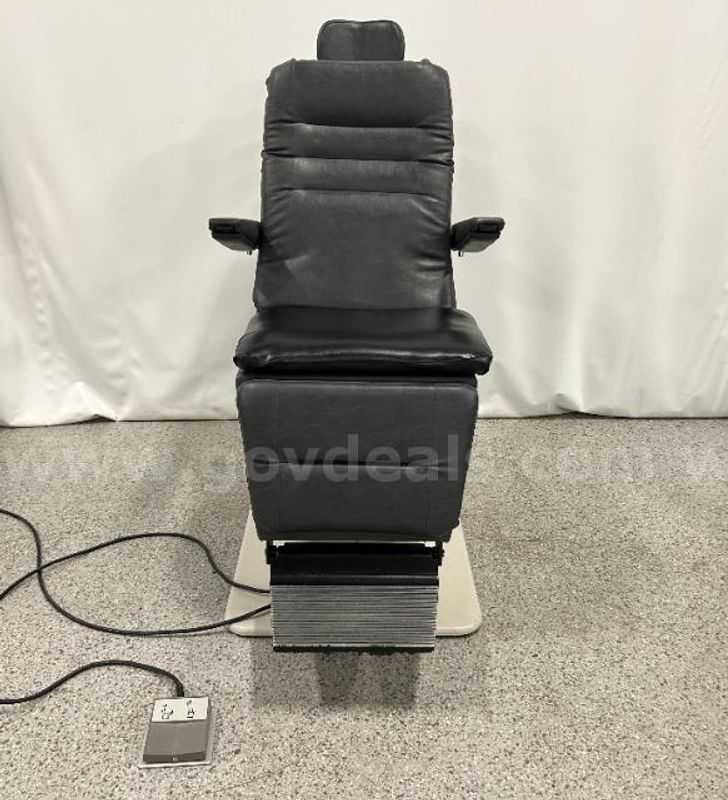 Reliance 920L Exam Chair
