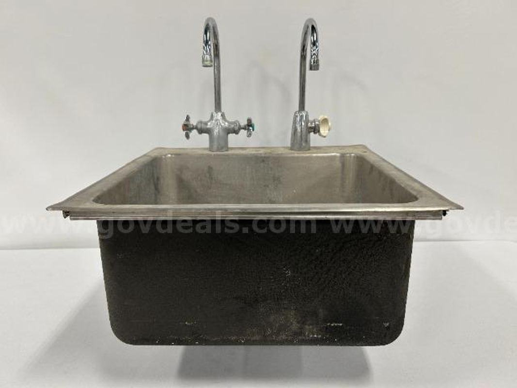 Basin Sink with Faucets