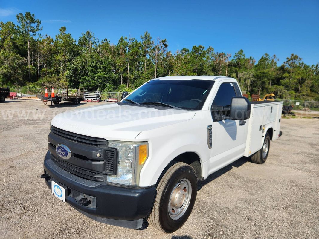 2017 Ford F-250 SD XL 2WD