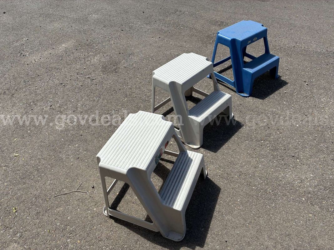 Plastic Stepping Stools Group