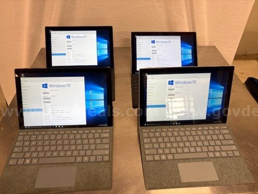 Lot of 4 Microsoft Surface Pro 7 Laptops