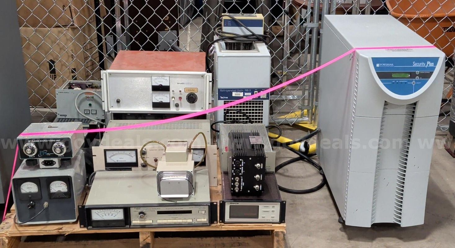 Mixed Laboratory Electronic Equipment Lot