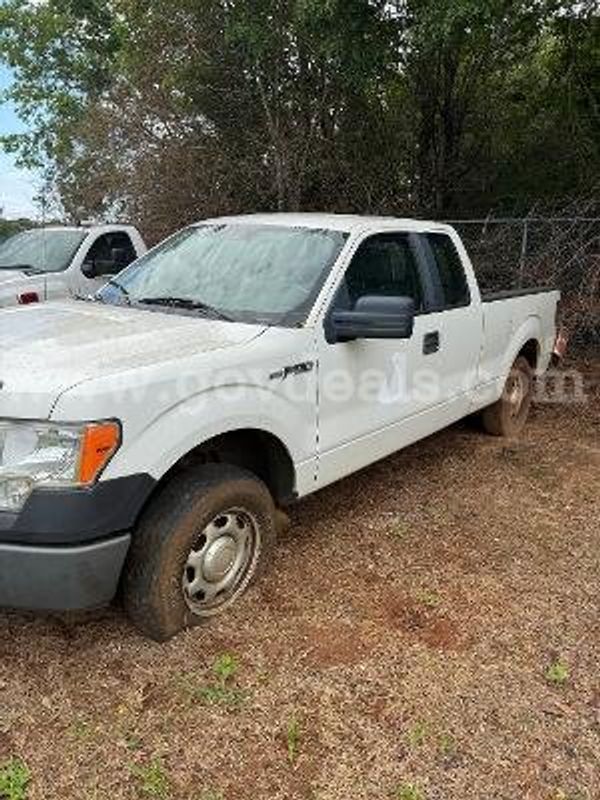 2013 Ford F-150 XL SuperCab 6.5-ft. Bed 2WD