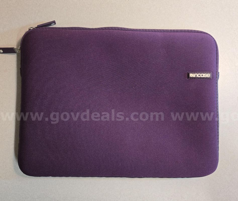 Incase Laptop Sleeve (Juneau, AK)
