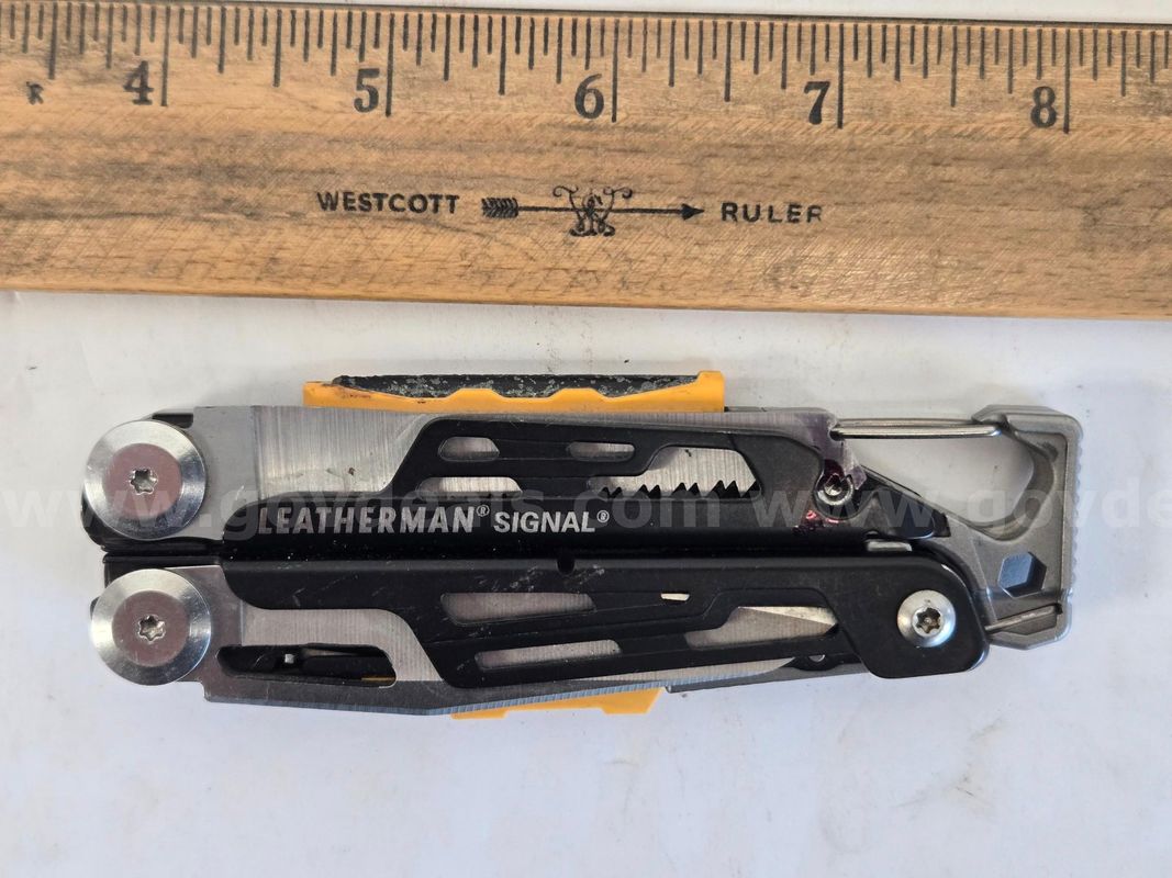 Leatherman Signal Multitool (Anchorage, AK)