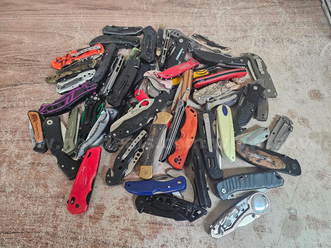 10lbs of Knives (Anchorage, AK)
