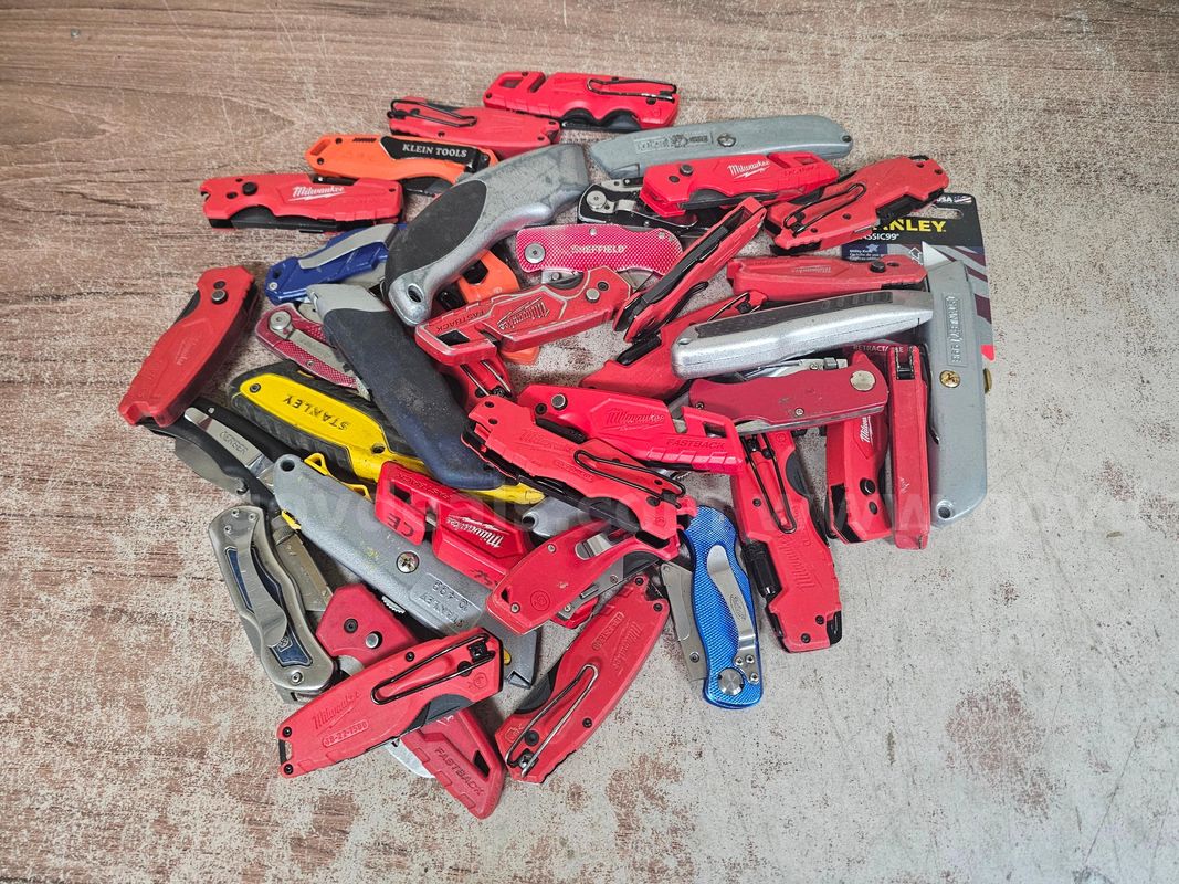 10lbs of Utility Knives (Anchorage, AK)