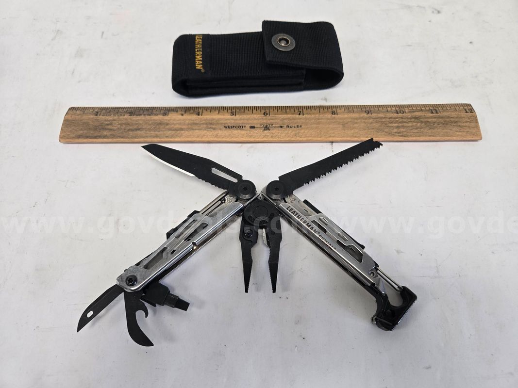 Leatherman Signal Multi-tool (Anchorage, AK)