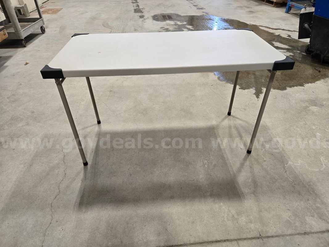 Plastic Small Folding Table (Anchorage, AK)
